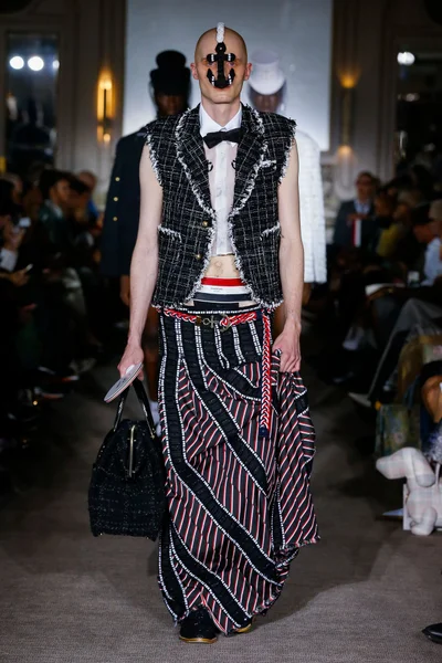 Look 63